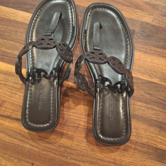 TORY Burch sandals - Picture 2 of 3